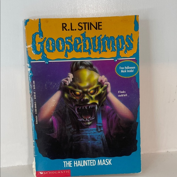 Scholastic Other - 1st Print Goosebumps #11 The Haunted Mask w/attached mask! ~ RL Stine *AS IS